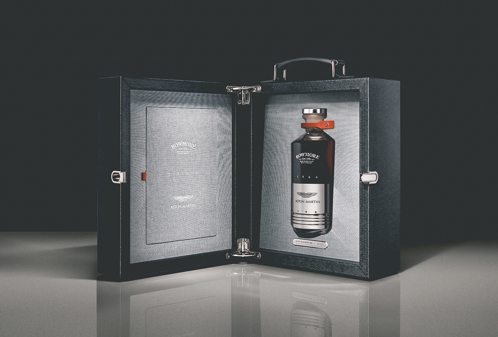 , Aston Martin-whisky: de Black Bowmore DB5 1964 Single