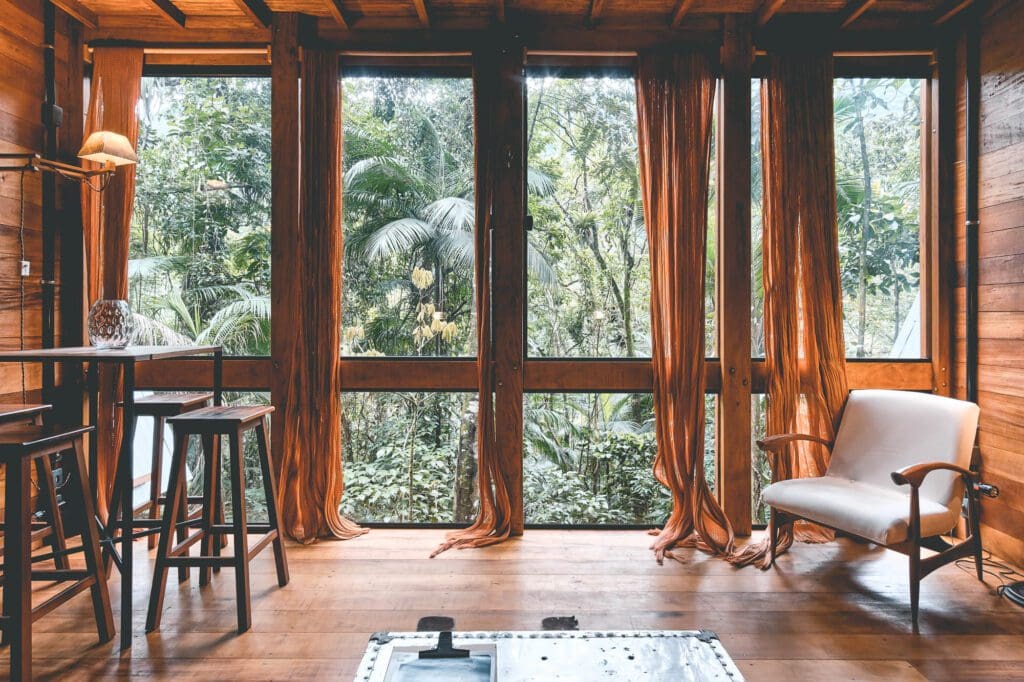 Boomhut in Rio de Janeiro, <strong>Airbnb Finds:</strong> hide &#038; seek boomhut in de jungle van Rio