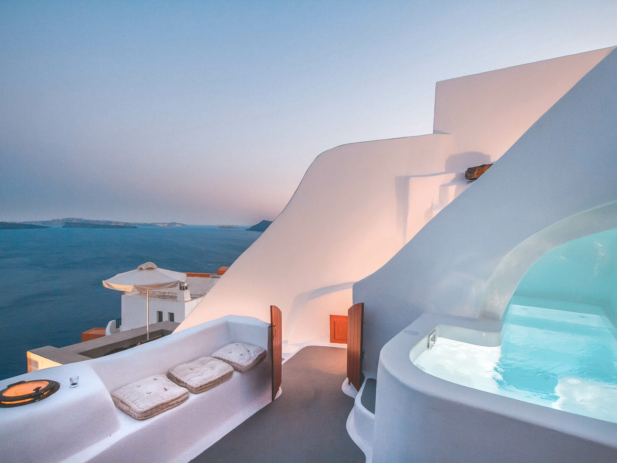 Griekse, Airbnb Finds: oude wijnkelder omgetoverd tot droomwoning in Santorini