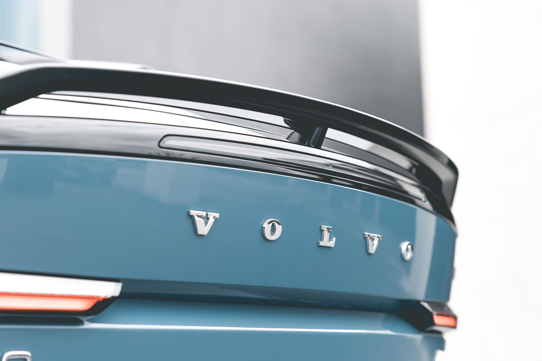 Volvo C40 Recharge spoiler