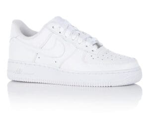 Weekly Essentials #17 Witte sneakers onder de €100 | MANIFY