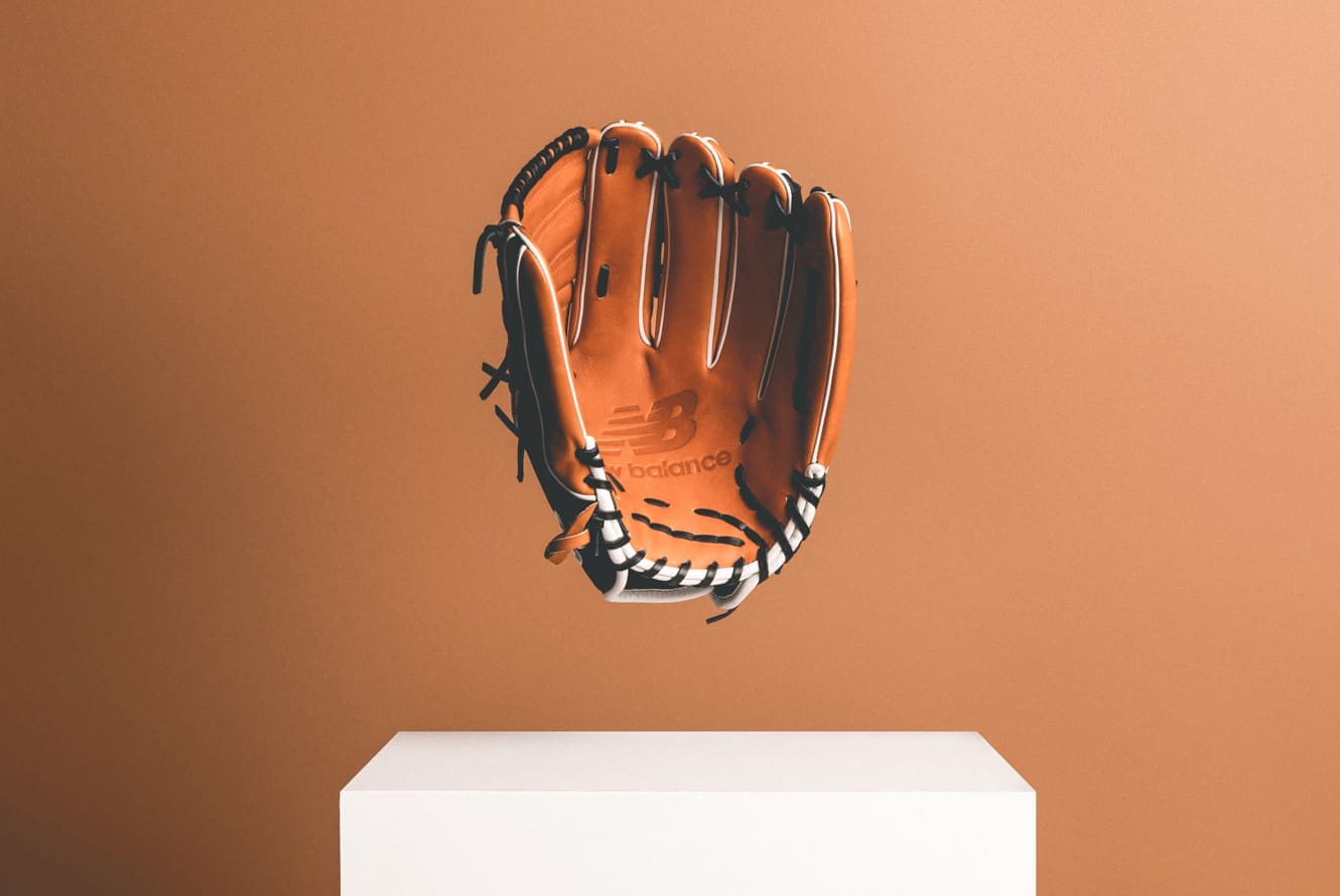 New Balance geeft custom glove aan ‘MVP’ Shohei Ohtani