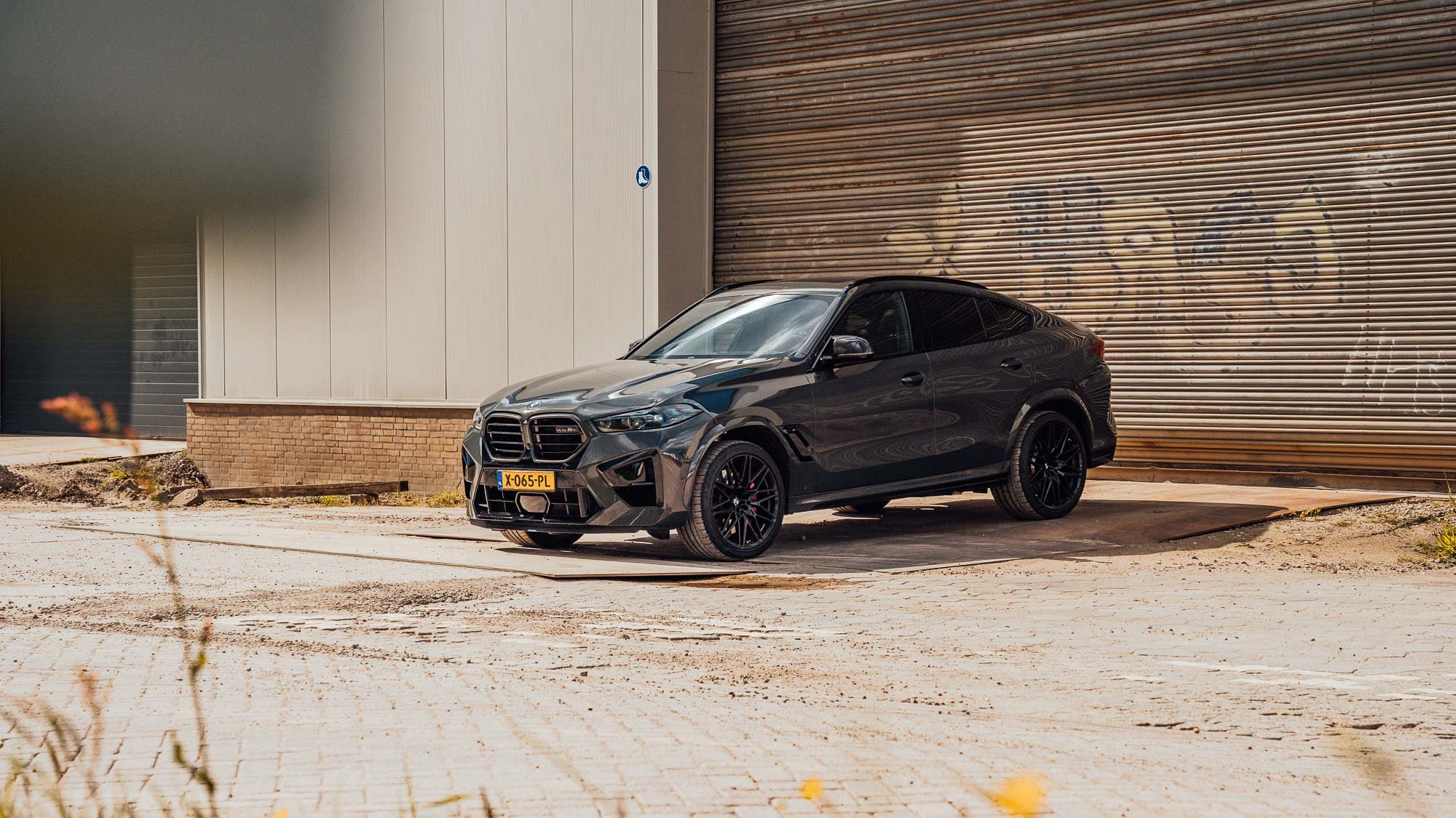  BMW X6M:  King Kong-SUV