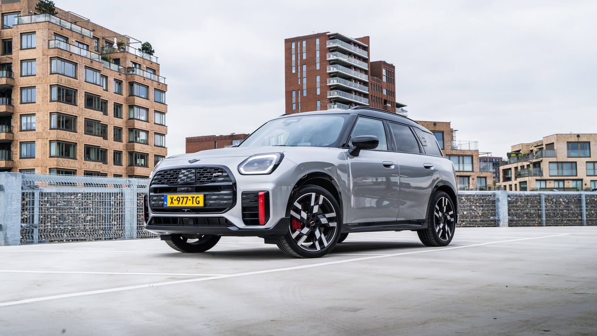 MINI JCW Countryman, De <strong>MINI JCW Countryman</strong> is helemaal niet MINI