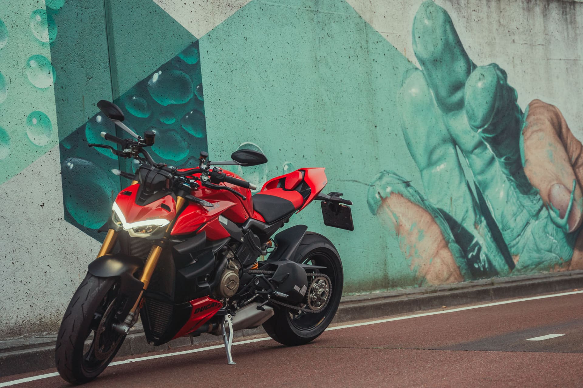 , Italiaanse asfaltgladiator: <strong>Ducati Streetfighter V4S</strong>