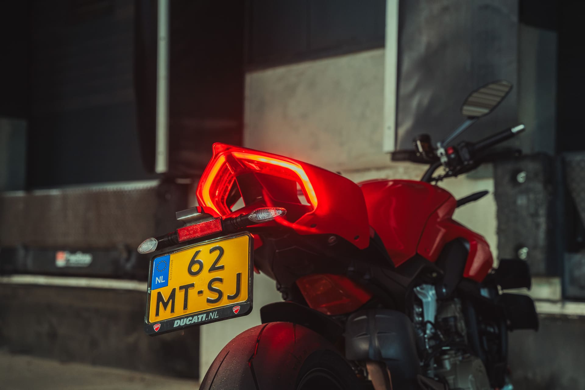 , Italiaanse asfaltgladiator: <strong>Ducati Streetfighter V4S</strong>